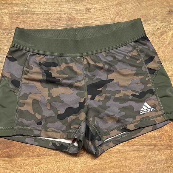 Nike/Adidas spandex shorts - Picture 3 of 5